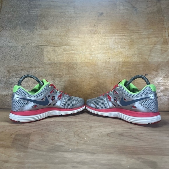 Nike Dual Fusion Lite Womens Size 6.5 Running Shoes Silver Red 599560-001 - Picture 5 of 8